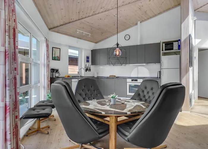 Holiday home 4 Person In Ebeltoft-by Traum